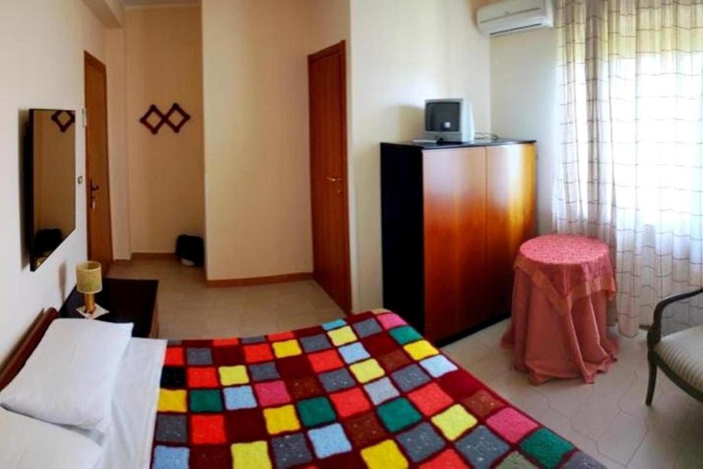 Bed And Breakfast Pieffe Frascineto Quarto foto